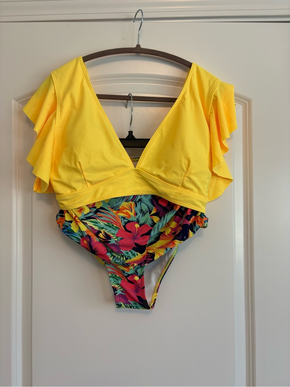 Yellow Floral-Print  Two-Piece Bathing Suitwith Ruffle Sleeves